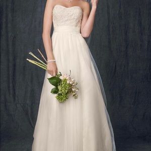 Ivory A-Line Strapless Tulle Wedding Gown